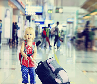 Precautions for using children's trolley bag