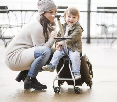 How to choose a baby suitcase?